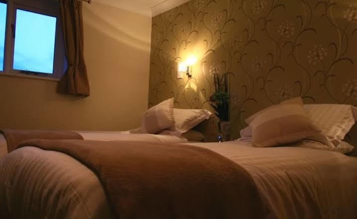 The George And Dragon Bed & Breakfast Marlborough Eksteriør bilde